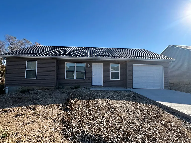 360 Rick Rd — Photo 7