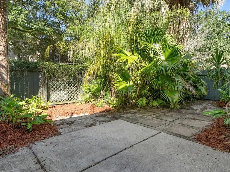 2308 Short St — Photo 4