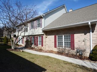 1409 Laurel Oaks Dr, Streamwood, IL 60107