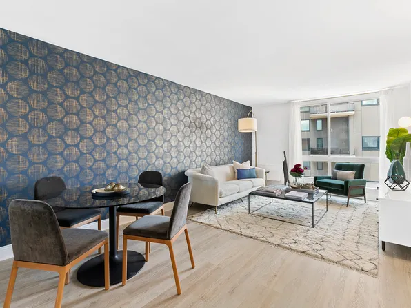 580 Main Street image 1 of 23