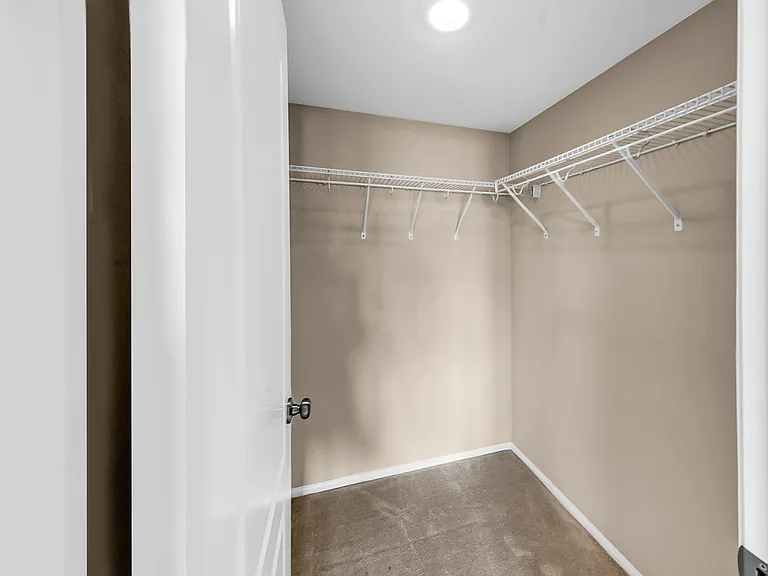 1870 Gladys Ave #107 — Photo 2