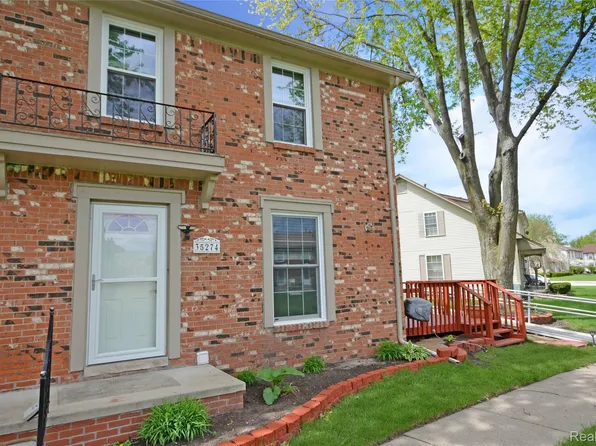 35274 Terrybrook Dr, Sterling Heights, MI 48312