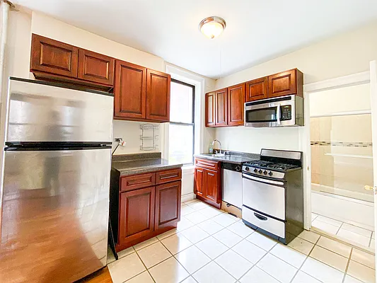 Rented by Blackwater Associates Inc. | media 32
