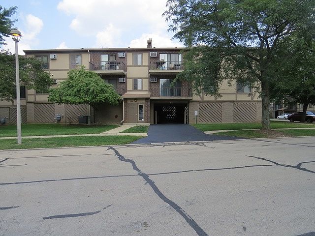 1st image of 531 Kiowa Dr APT 104