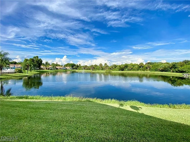 15427 Crystal Lake Dr — Photo 39