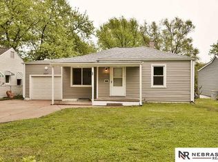 3866 N 65th St, Omaha, NE 68104