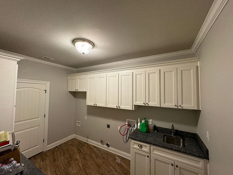 470 Long Acre Dr — Photo 11