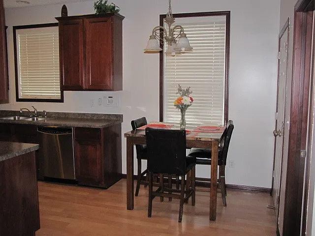 11231 Beechwood Ln — Photo 7