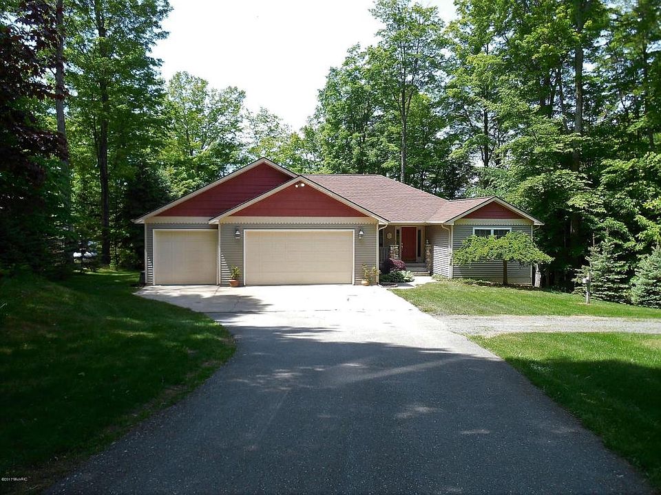 1st image of 6641 N Hamlin Shoals Ln