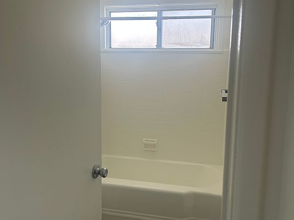 3rd image of 12233 Vanowen St APT D