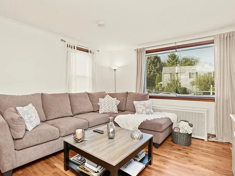 82 Garden Dr #82 — Photo 4