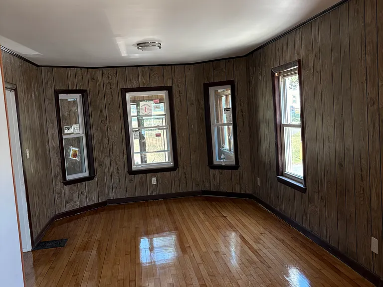 15 Gage St — Photo 11