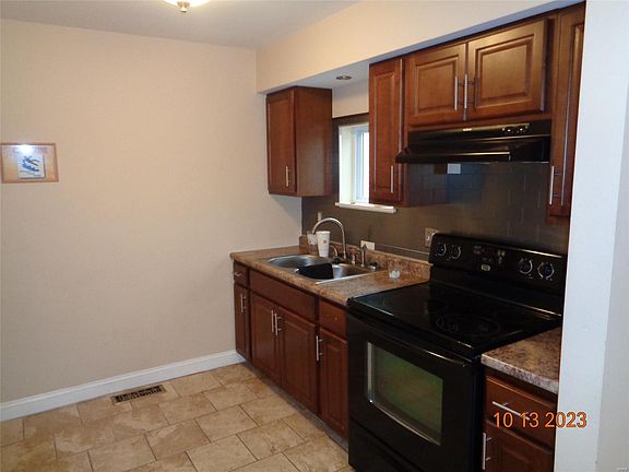 5th image of 6993 Woodrow Ave