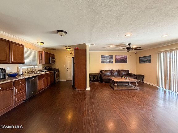 4th image of 1662 Ahart St