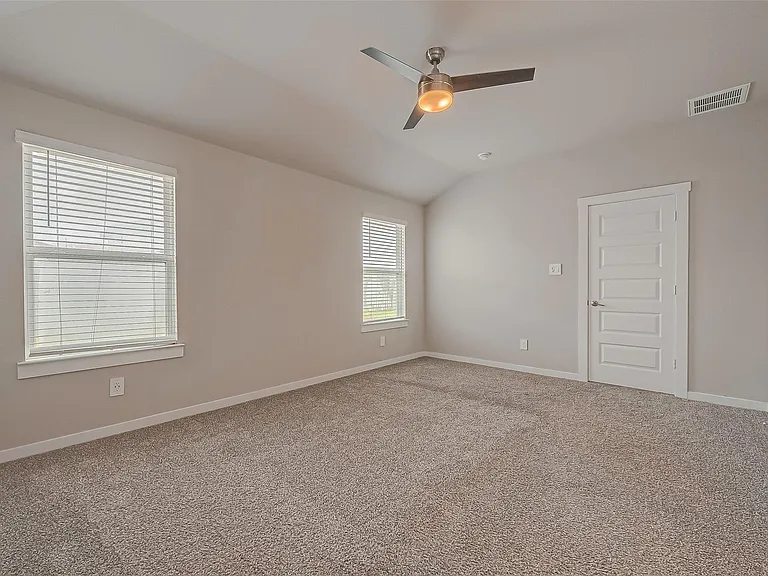 19010 Norbury Park Ln — Photo 29