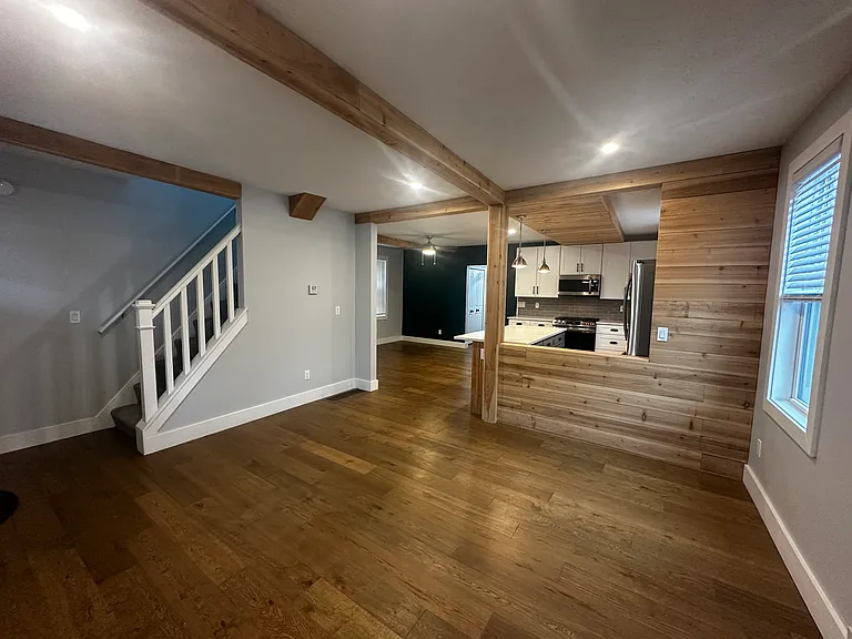 2465 Tremont Ave — Photo 5