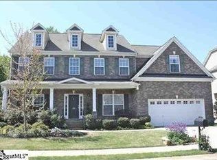 112 Creek Shoals Dr, Simpsonville, SC 29681