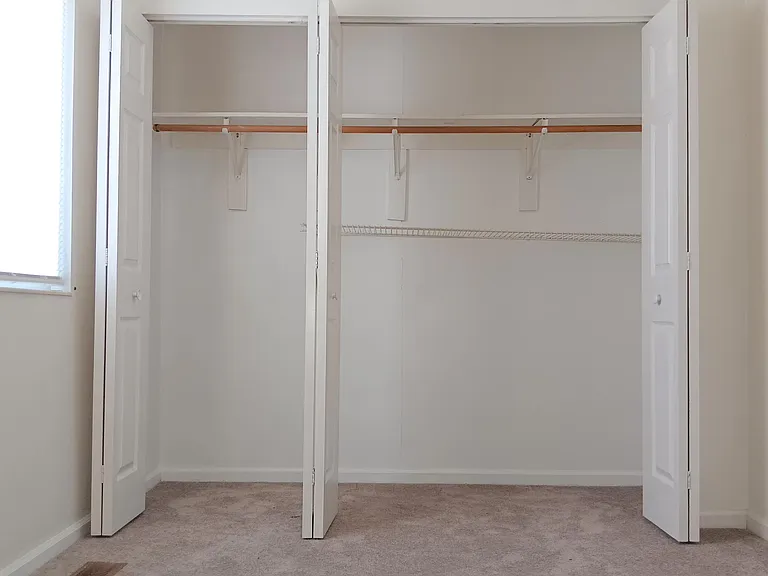 40 Lucinda Ct — Photo 18
