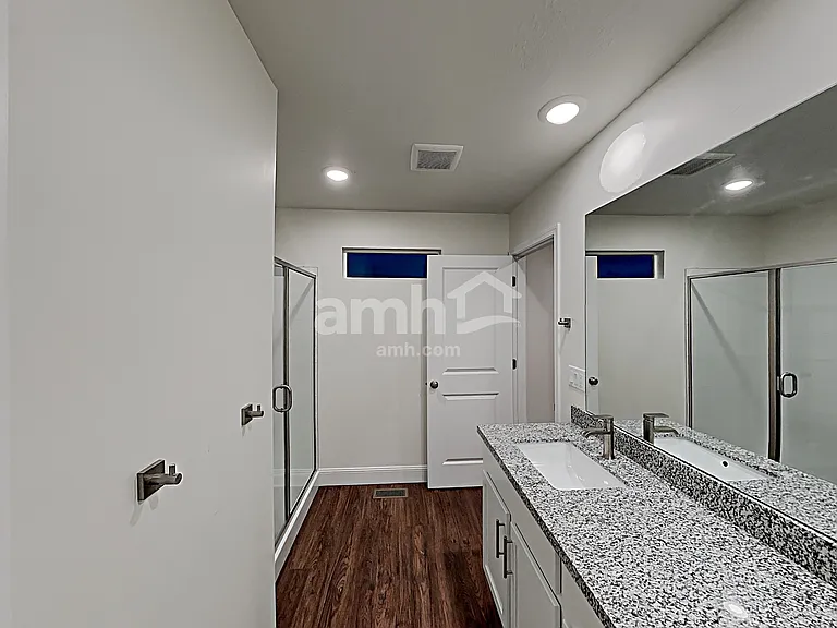 2671 W 3400 S — Photo 11