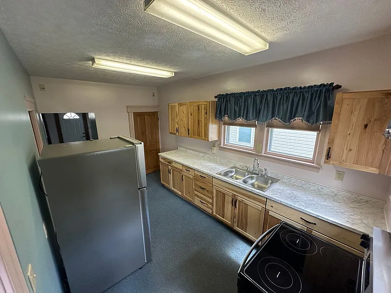 3000 Dudley Ave — Photo 16