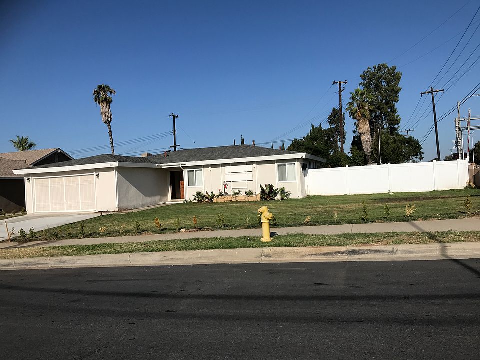 1st image of 861 N Banna Ave