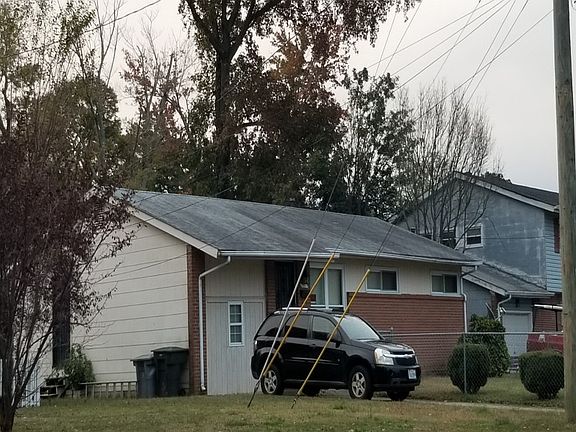 3rd image of 111 Pennwood Dr