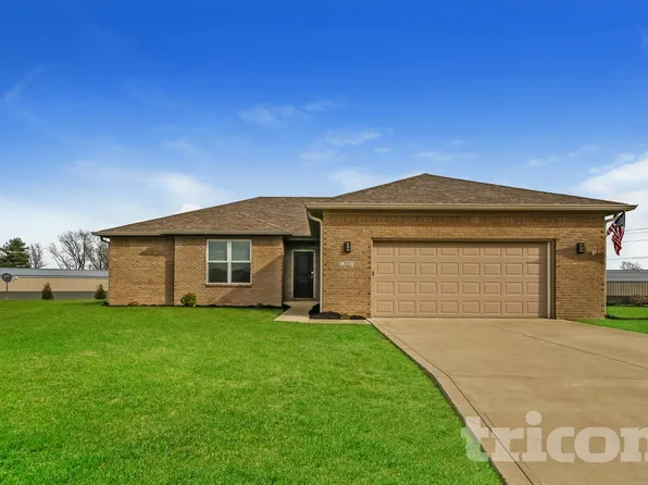 305 Gale Ct, Danville, IN 46122