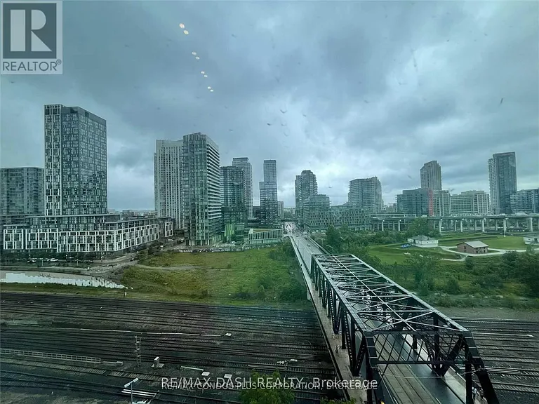 27 Bathurst St #902W — Photo 16
