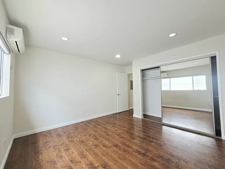 1559 Armacost Ave #302 — Photo 11