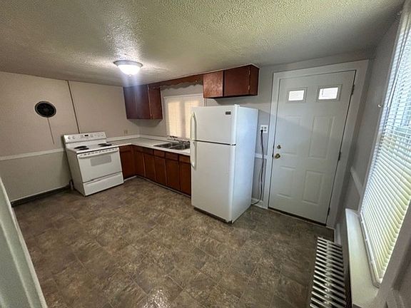 2nd image of 54 S 25th St