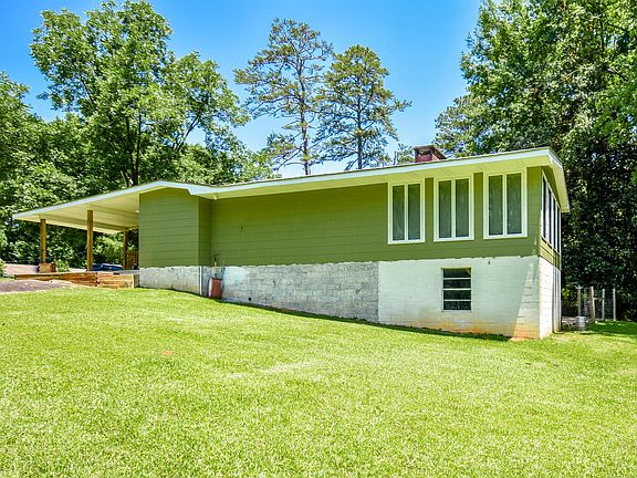 4th image of 1849 Pineview Dr