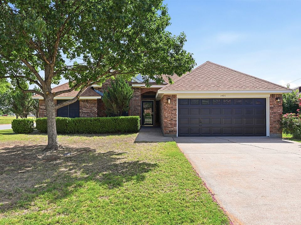 1st image of 1401 Spanish Oak Dr