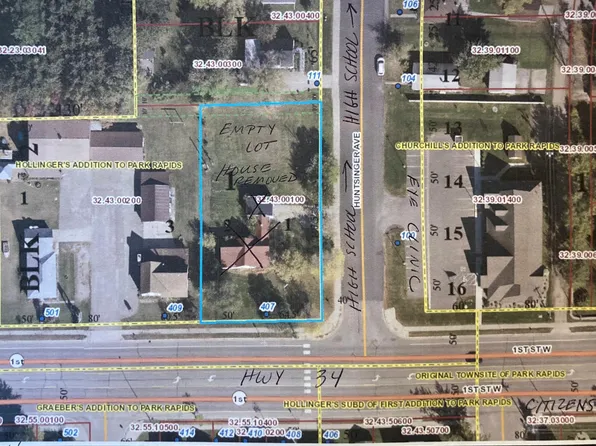 407 1st St W, Park Rapids, MN 56470