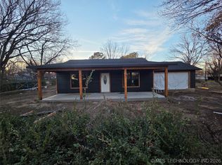 1118 N Locust Ave, Westville, OK 74965