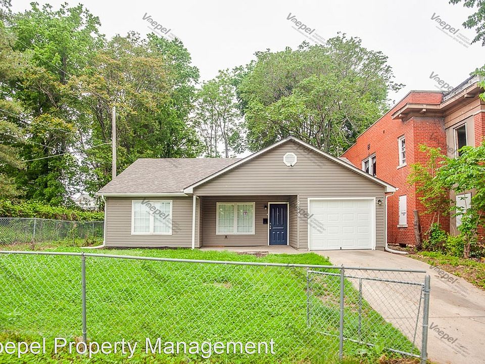 1st image of 2612 E 8th St