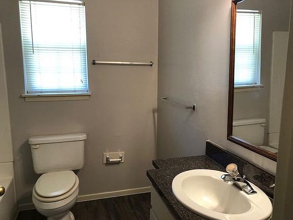 4th image of 310 Brackenridge Ln #1