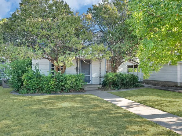 1228 W Gambrell St, Fort Worth, TX 76115