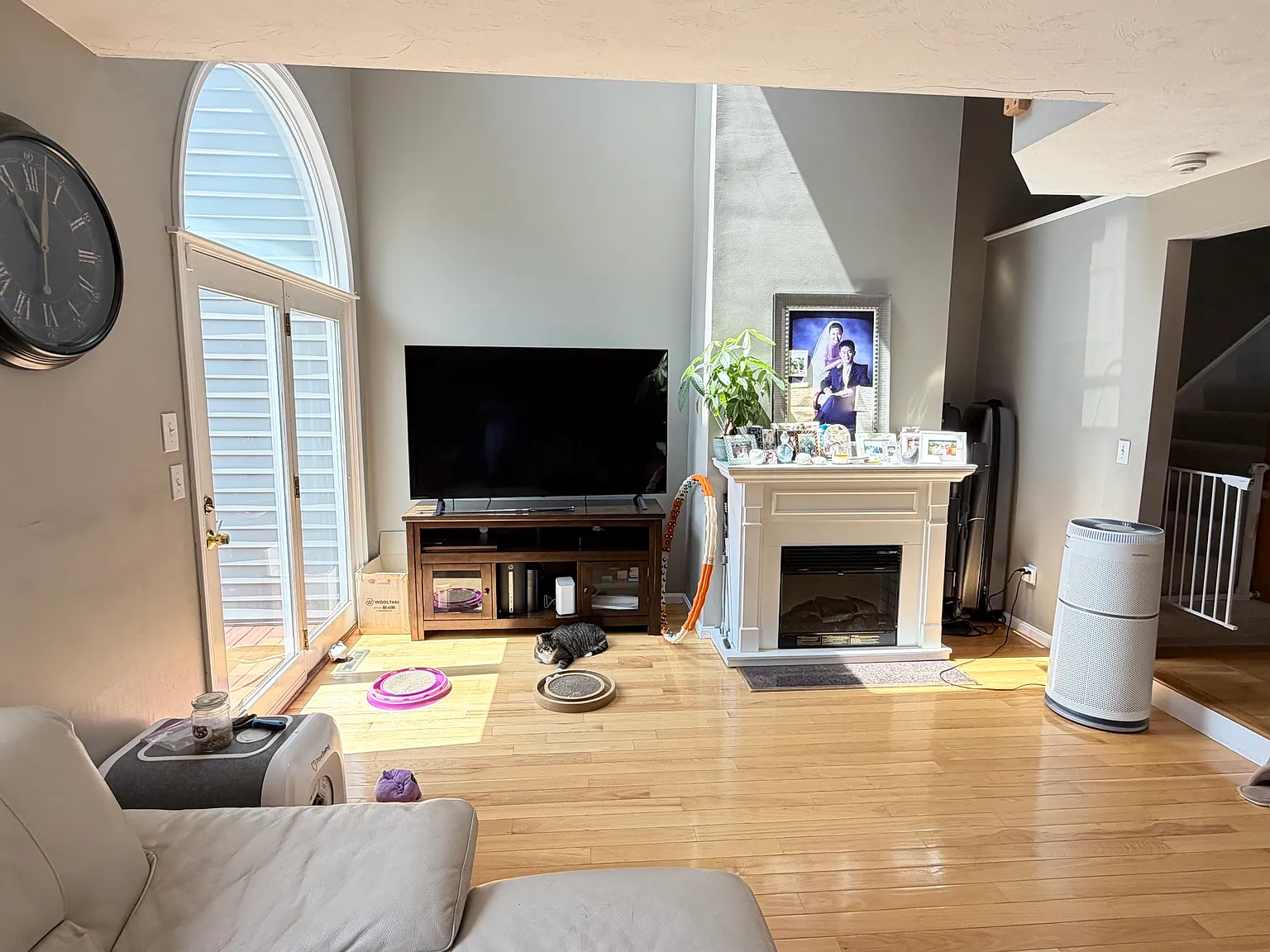 2 bed, 2.5 bath, 2265 sqft, $3,400 — Photo 2