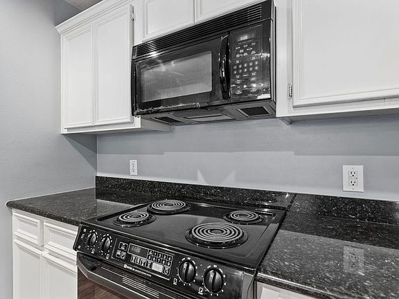 5th image of 1710 Redwing Cove Dr