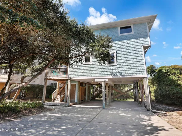 1143 S Topsail Drive, Surf City, NC 28445