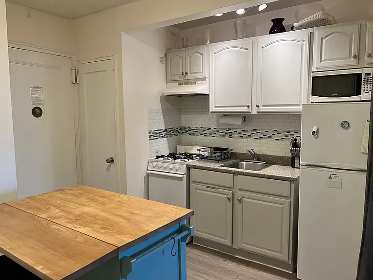 6615 Wetherole St #F8 — Photo 5
