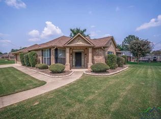 201 E Bermuda Dr, White Oak, TX 75693
