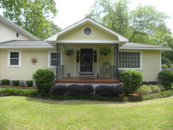 Beautiful Landscaped Yard