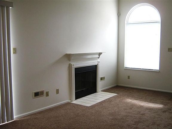 2nd image of 1105 Garden Village Dr