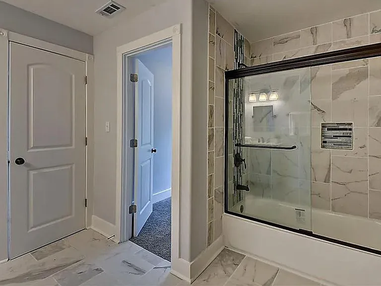 759 Terrace Ave — Photo 14