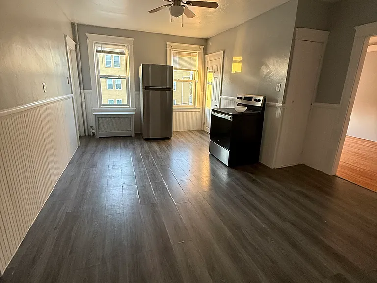 42 Lincoln St #2 — Photo 6