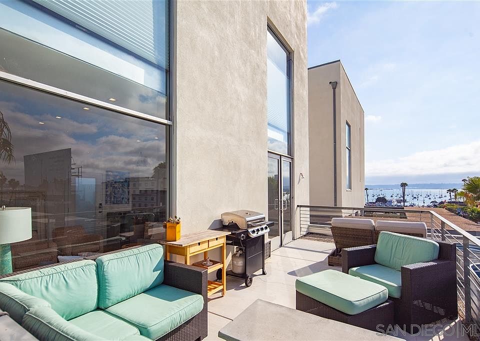 1st image of 925 W Hawthorn St APT 31
