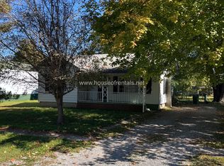 108 S 6th St, Elkville, IL 62932