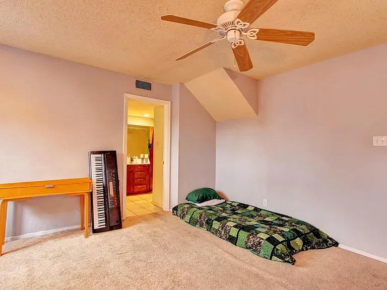 2612 San Pedro St #208 — Photo 2