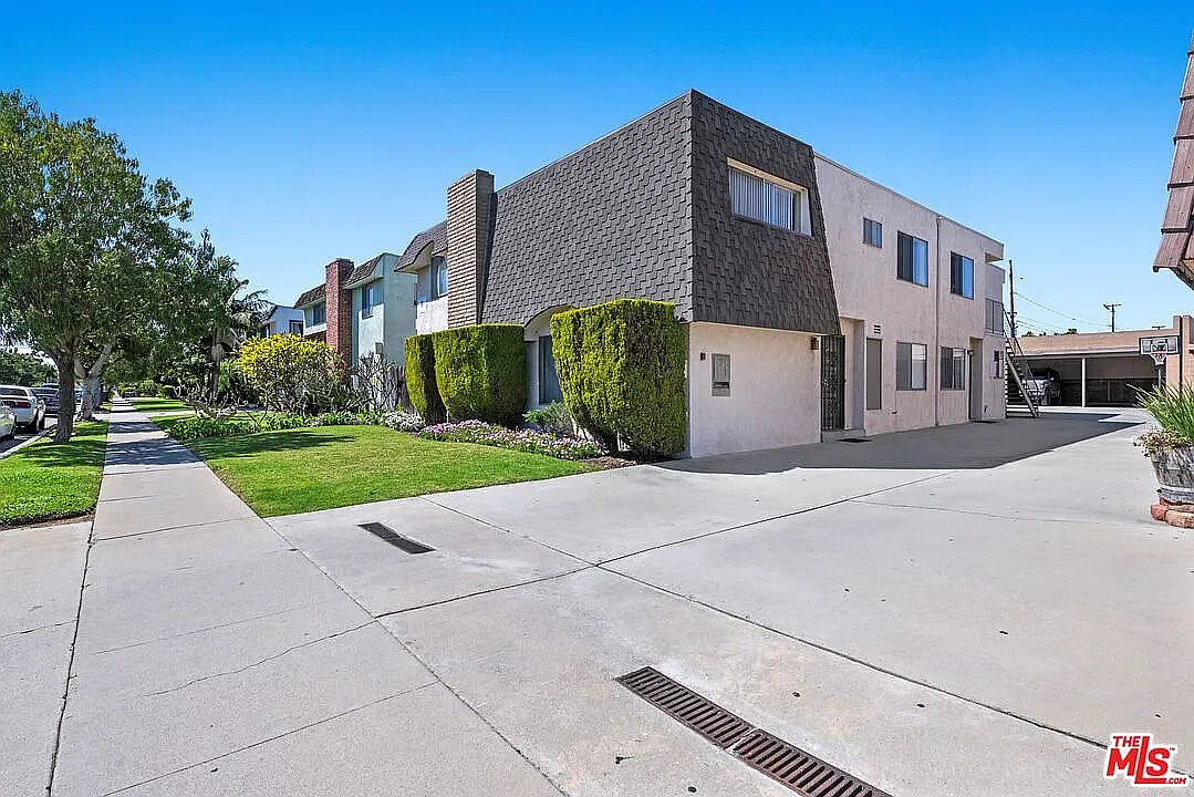 2 bed, 850 sqft, $2,450 — Photo 4